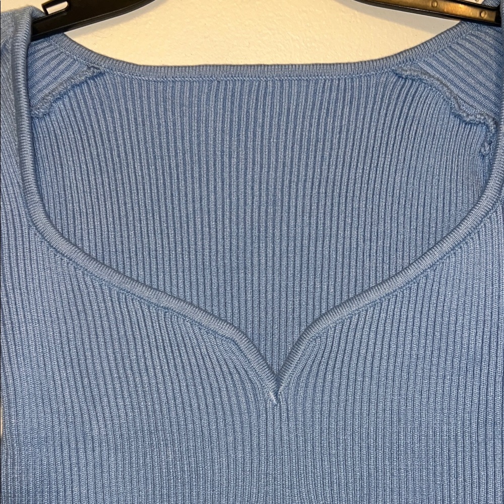 Blue Ribbed Knit Crop Top - Picture 5 of 5